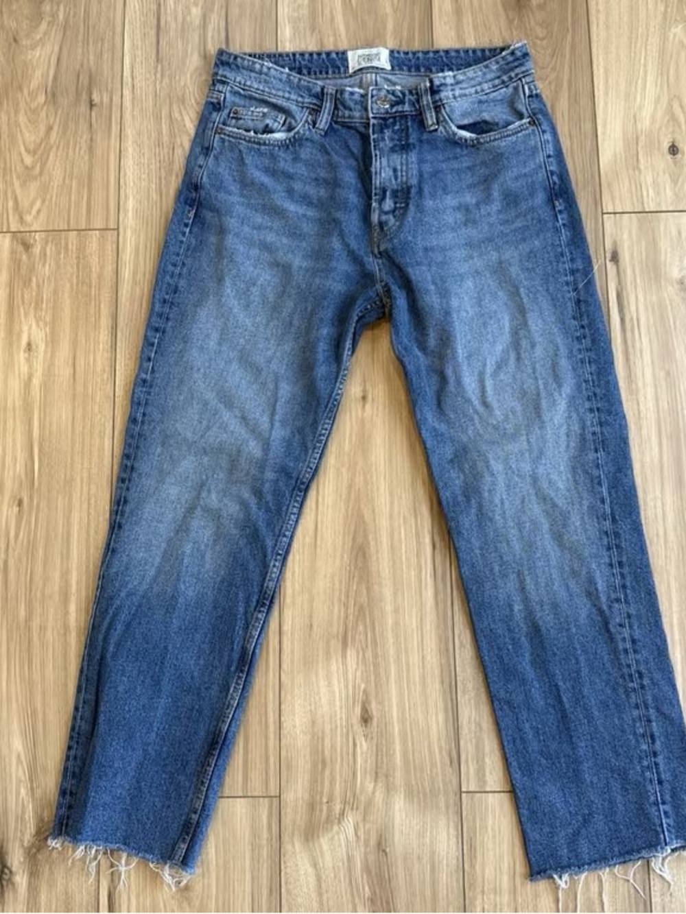 Slim Straight Men's Denim Jeans in Faded Blue
